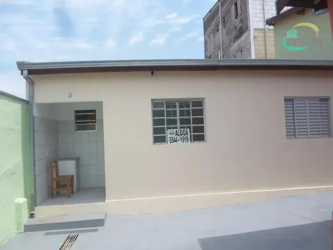 Edícula com 1 quarto para alugar, 35 m² - Vila Industrial - Campinas/SP
