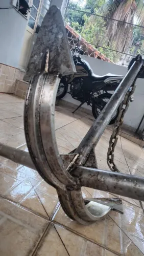 Âncora bruta em Inox para traineira pesando em torno de 50kg