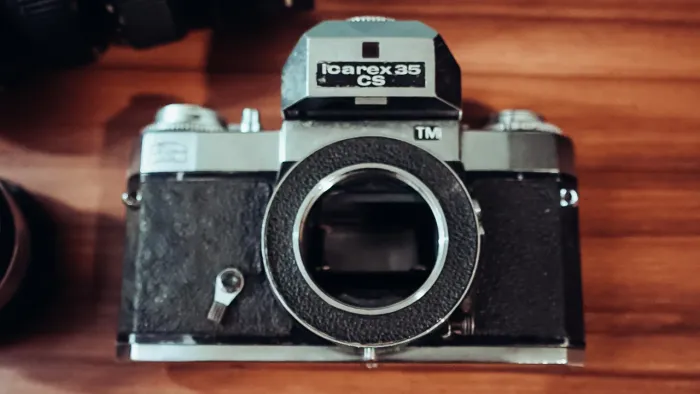 Câmera Zeiss Icon-icarex 35cs + Lentes