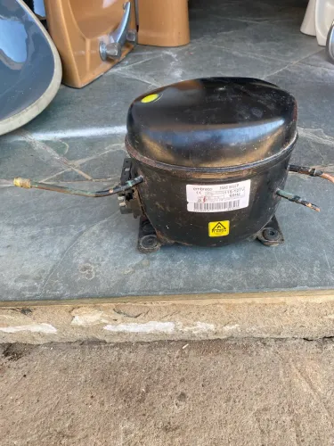 Compressor embraco geladeira 127v