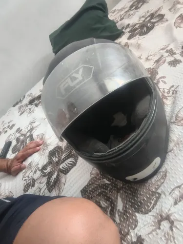 Capacete fly