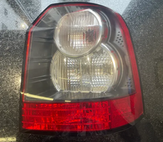 Lanterna Direita/ passageiro Freelander II