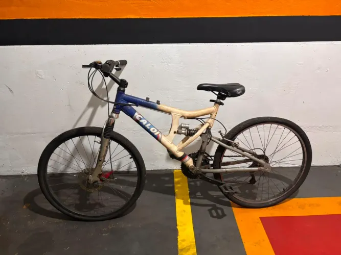 Bicicleta Caloi Aro 26 Full Suspension - 21 Marchas (Shimano)