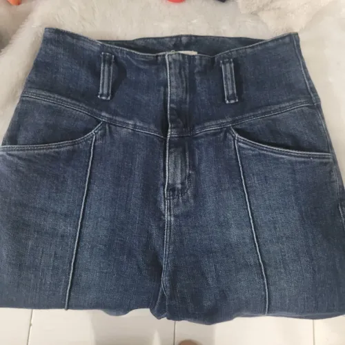 Calça femenina