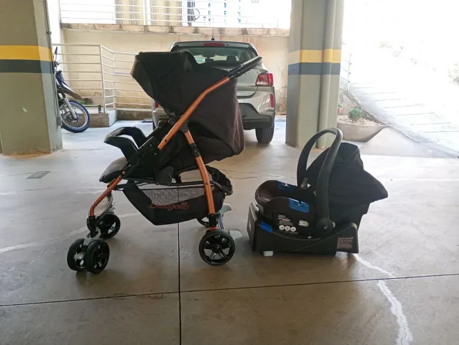Carrinho e bebe conforto