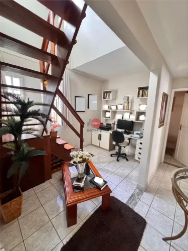 Casa ampla com 4 quartos em São Francisco, Cariacica