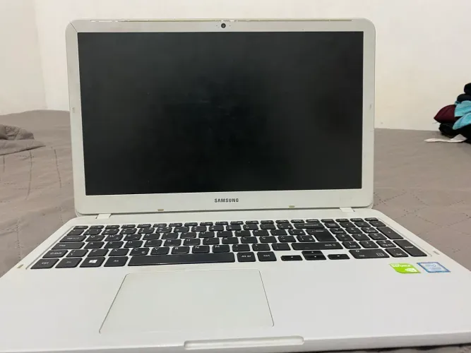 NOTEBOOK SAMSUNG NP350X - CORE I5-8ª GER. - 8GB RAM -256GB SSD -TELA 15.6"