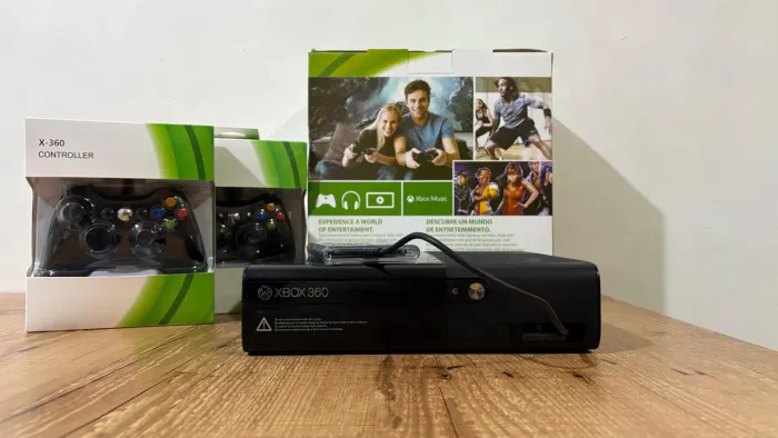 Xbox 360 + Hd Com Jogos