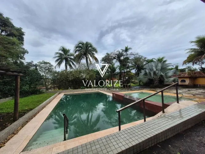 Sítio com 5 dormitórios à venda, 13.132,85 m² por R$ 2.700.000 - Ipiíba - São Gonçalo/RJ