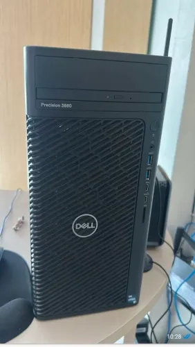 Desktop Workstatation Dell Precision 3660 - Core i7 13700ghz.