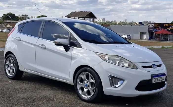 Ford Fiesta SE 1.6 16V Flex 5P 2013