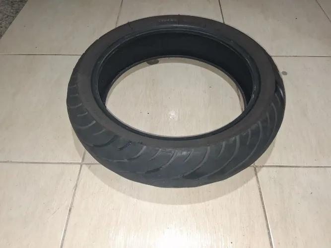 Pneu Michelin 160/60/16