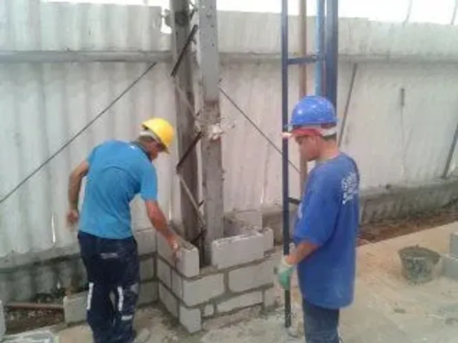 Construção, pintura, reforma e projeto 