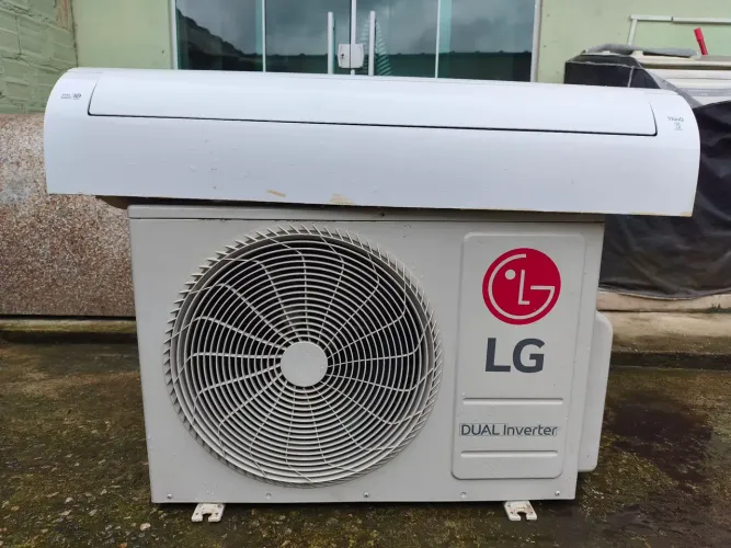 Ar condicionado LG dual inverter 18000 btus usado