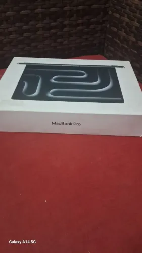 Macbook pro m3 pro 18gb 512gb 2023 lacrado