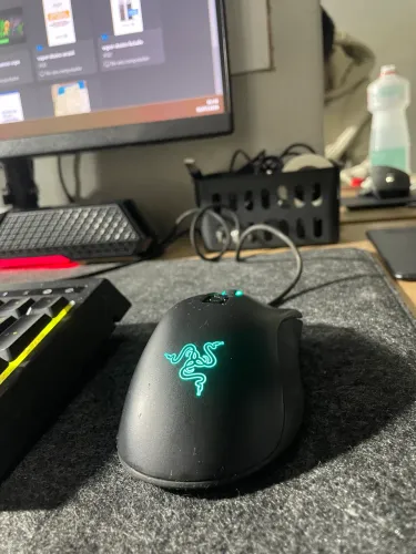 Kit Gamer Razer - Teclado Ornata Chroma RGB + Mouse DeathAdder Essential RGB