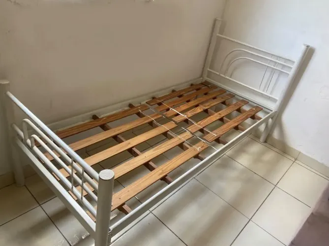Cama tubular solteiro Dimensões 1,99 x 0,87cm