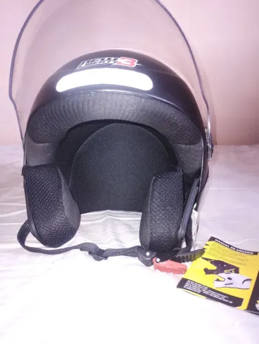 Capacete aberto moto