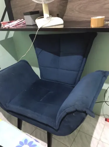 Vender logo. Cabeceira, baú e poltrona 