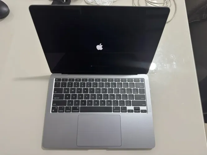 Macbook Air M1 8gb