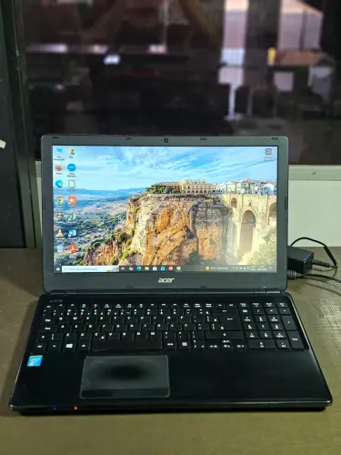 Notebook i5 Acer SSD Bateria boa