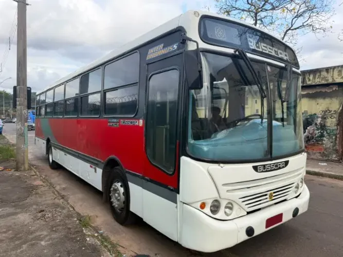 Ônibus Rodoviário Misto Volkswagen 16-210 Busscar 2000 52p