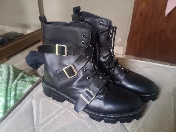Bota de Couro 