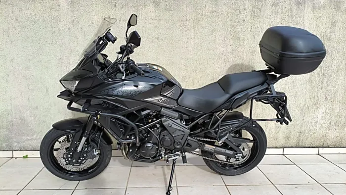 Kawasaki Versys 650 - Apenas 8.719 km!