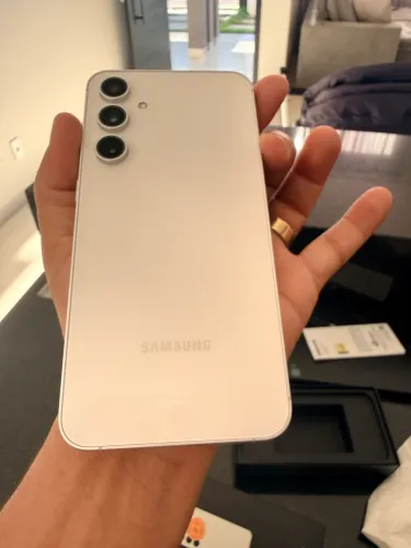 Samsung Galaxy S23 FE 256GB - Branco