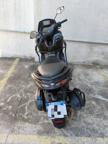 Yamaha NMAX 2025