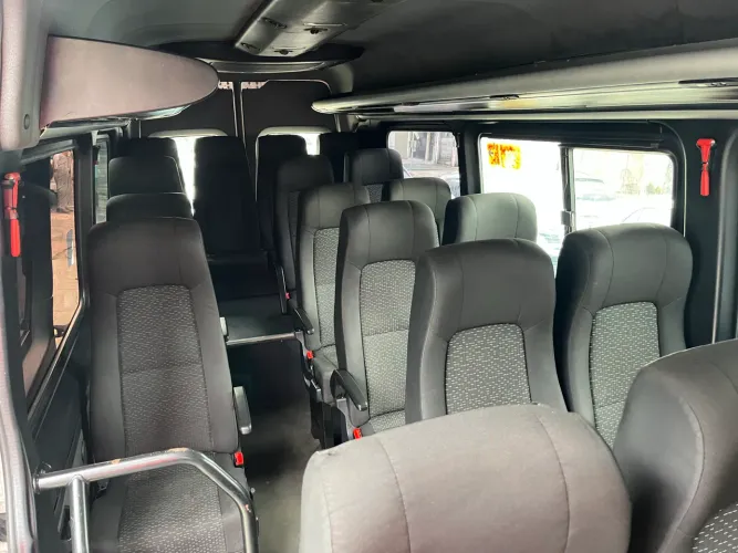 Alugamos  VANS ara excursões 