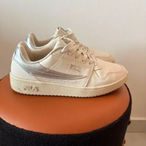 tenis branco fila