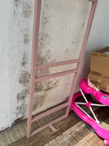 Expositor de cintos para loja feminina 