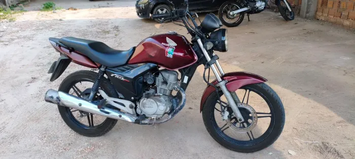 Moto impecável!