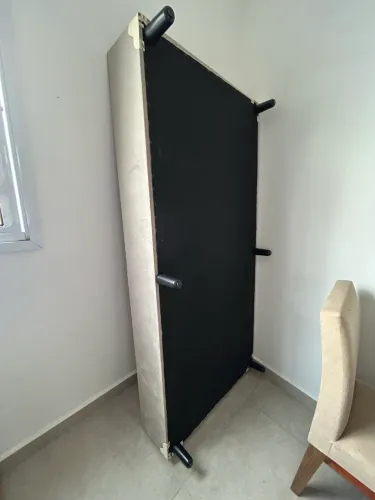 Vendo base cama box solteiro + colchão