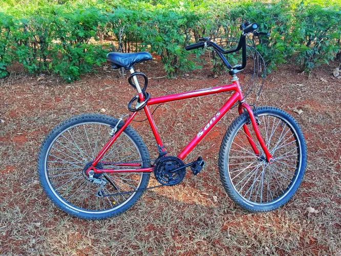Bicicleta aro 26| San's | conservada pronta para uso