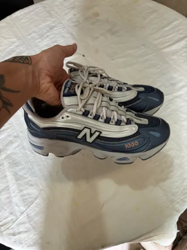 NEW BALANCE 1000 10/10