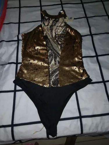 Body de paete dourado com preto 70 reais