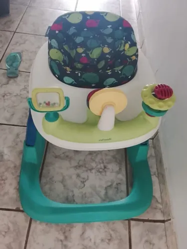Vendo andador de bebê 250 aceito proposta