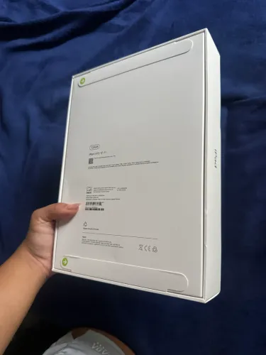iPad 11 128gb lacrad