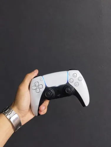Controle PS5 original <br><br>Tudo funcionando perfeitamente <br><br>Menos o Mic