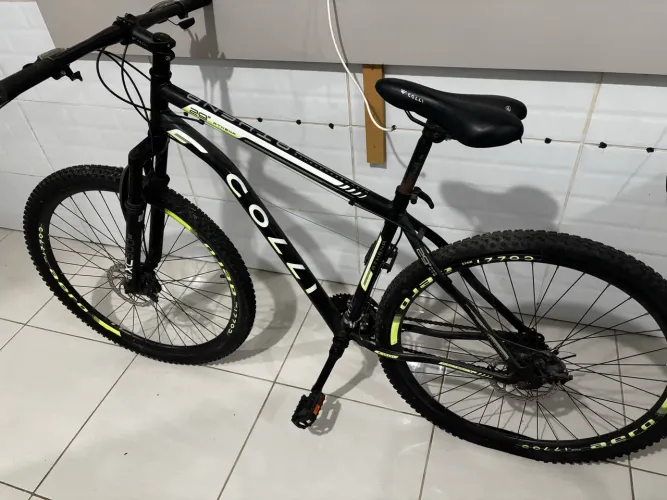Bicicleta COLLI aro 29