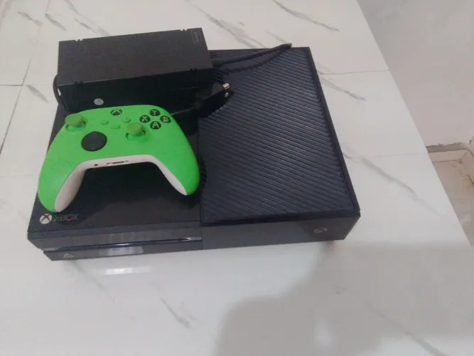 Xbox One Fat 500GB + Controle Green Velocity (ACEITO OFERTAS!!!)
