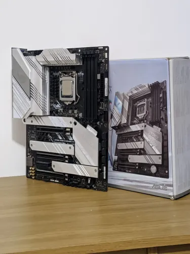 Asus Rog Strix Z590-A GAMING WIFI II + Intel I9 11900K