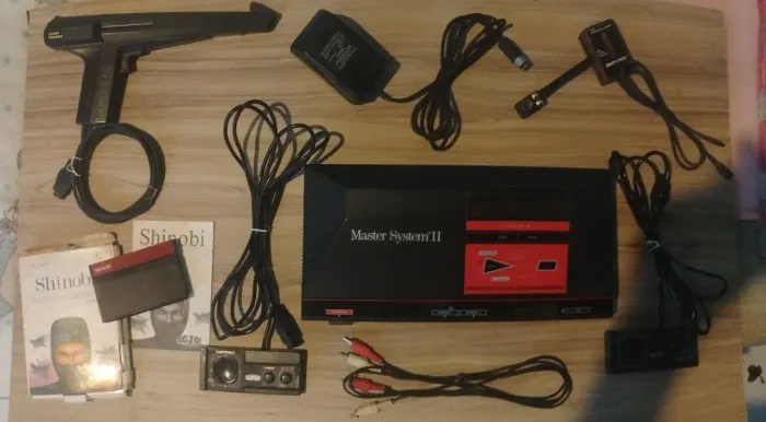 Video Game Master System II com acessórios + jogo completo (CIB)