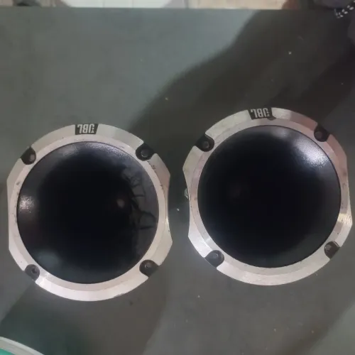 Vende-se 2 driver D250X + 2 lentes JBL reparos originais