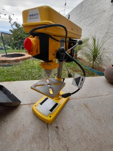 Furadeira de Bancada. 220v 500w