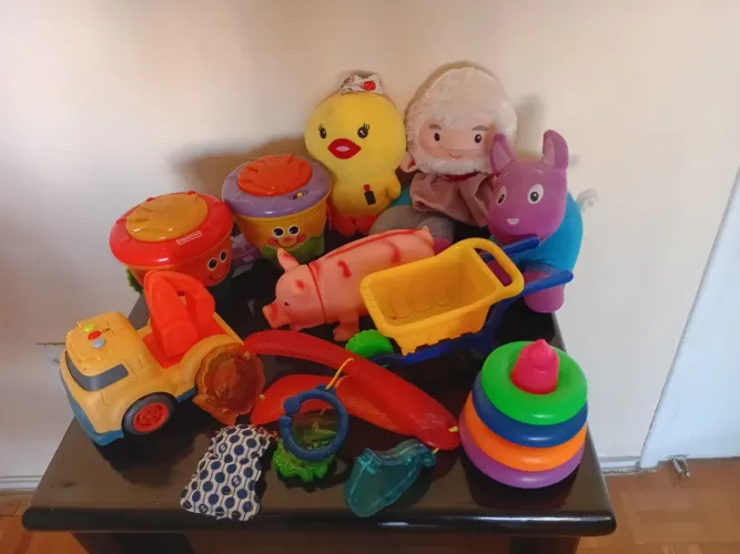 Lote de brinquedos  para bebê 