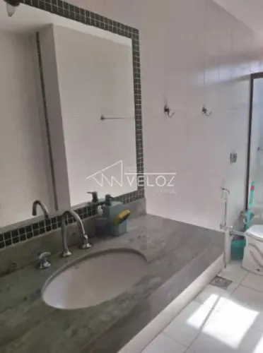 Casa de rua : Duplex / Residencial / Cosme Velho