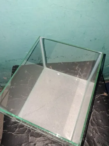 Aquário 25x21x18 (9l) NOVO